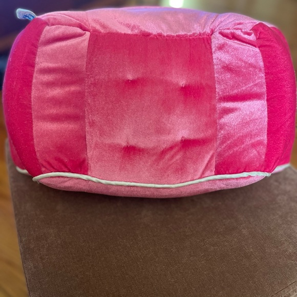 Hello Kitty Build-A-Bear Plush Chair - Picture 3 of 4